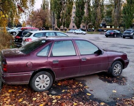 Опель Вектра 1990 в Полтаве на Automoto.ua Красный Опель Вектра, объемом двигателя 2 л и пробегом 110 тыс. км за 1800 $, фото 2 на Automoto.ua