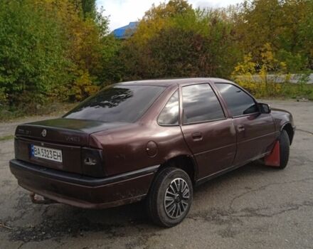 Красный Опель Вектра, объемом двигателя 2 л и пробегом 333 тыс. км за 1100 $, фото 2 на Automoto.ua