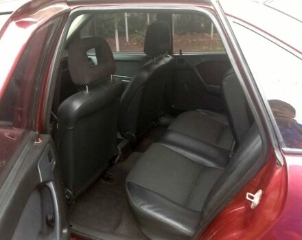 Червоний Опель Вектра, об'ємом двигуна 1.6 л та пробігом 50 тис. км за 1100 $, фото 6 на Automoto.ua