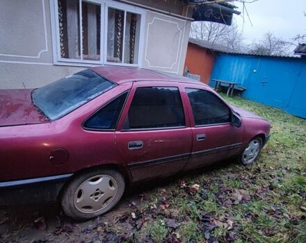 Червоний Опель Вектра, об'ємом двигуна 1.6 л та пробігом 250 тис. км за 600 $, фото 5 на Automoto.ua