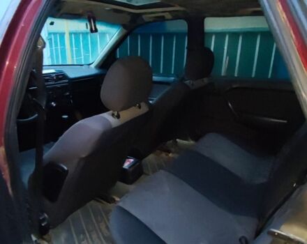 Червоний Опель Вектра, об'ємом двигуна 1.6 л та пробігом 250 тис. км за 600 $, фото 3 на Automoto.ua