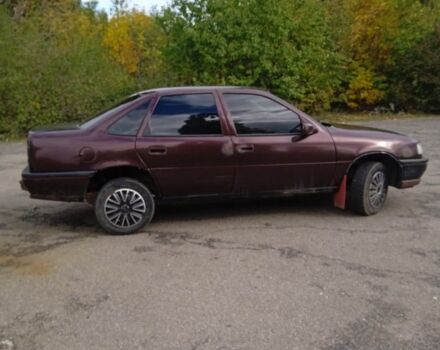 Красный Опель Вектра, объемом двигателя 2 л и пробегом 333 тыс. км за 1100 $, фото 3 на Automoto.ua