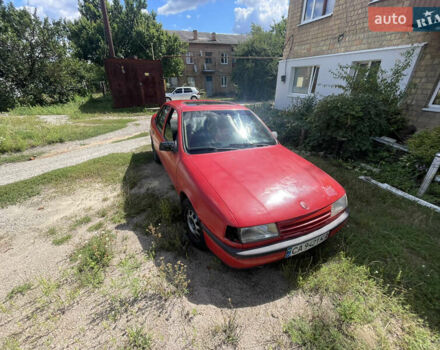 Красный Опель Вектра, объемом двигателя 1.8 л и пробегом 334 тыс. км за 1400 $, фото 1 на Automoto.ua