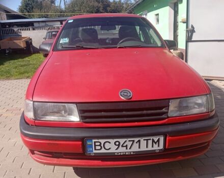 Красный Опель Вектра, объемом двигателя 1.6 л и пробегом 330 тыс. км за 1400 $, фото 1 на Automoto.ua