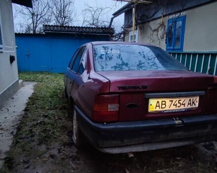Червоний Опель Вектра, об'ємом двигуна 1.6 л та пробігом 250 тис. км за 600 $, фото 7 на Automoto.ua