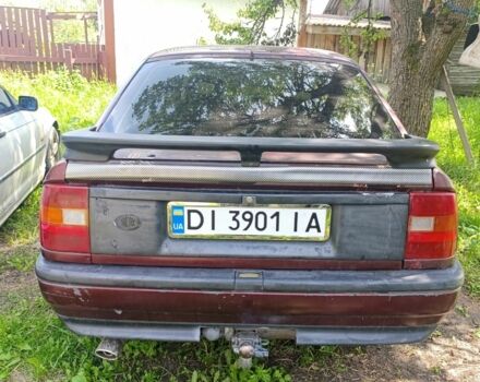 Красный Опель Вектра, объемом двигателя 2 л и пробегом 3 тыс. км за 600 $, фото 3 на Automoto.ua