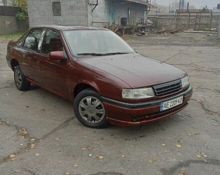 Красный Опель Вектра, объемом двигателя 1.7 л и пробегом 1 тыс. км за 1071 $, фото 1 на Automoto.ua