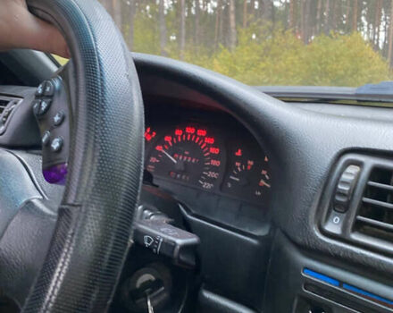 Червоний Опель Вектра, об'ємом двигуна 2 л та пробігом 300 тис. км за 999 $, фото 1 на Automoto.ua