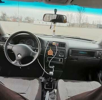 Красный Опель Вектра, объемом двигателя 1.6 л и пробегом 433 тыс. км за 1750 $, фото 22 на Automoto.ua