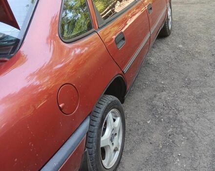 Красный Опель Вектра, объемом двигателя 1.6 л и пробегом 342 тыс. км за 1600 $, фото 10 на Automoto.ua