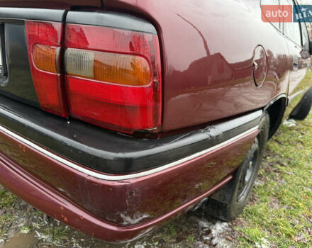 Червоний Опель Вектра, об'ємом двигуна 1.6 л та пробігом 300 тис. км за 1900 $, фото 13 на Automoto.ua