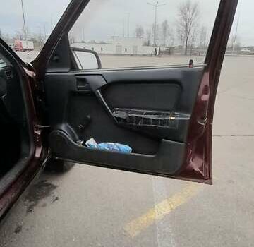 Красный Опель Вектра, объемом двигателя 1.6 л и пробегом 433 тыс. км за 1750 $, фото 12 на Automoto.ua