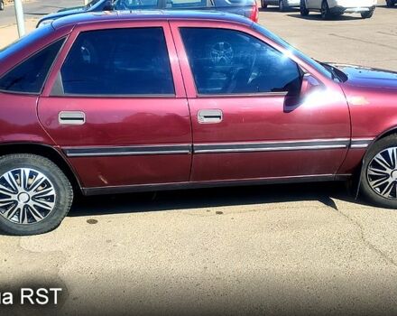 Опель Вектра 1991 в Николаеве на Automoto.ua Красный Опель Вектра, объемом двигателя 1.8 л и пробегом 300 тыс. км за 1600 $, фото 5 на Automoto.ua