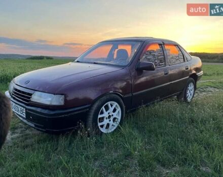Красный Опель Вектра, объемом двигателя 1.8 л и пробегом 450 тыс. км за 800 $, фото 3 на Automoto.ua