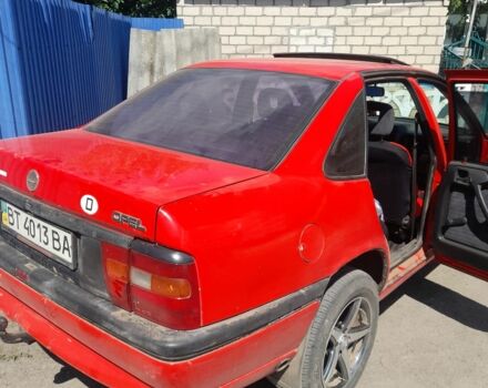 Опель Вектра 1992 у Новом Буге на Automoto.ua Червоний Опель Вектра, об'ємом двигуна 2 л та пробігом 23 тис. км за 1450 $, фото 4 на Automoto.ua