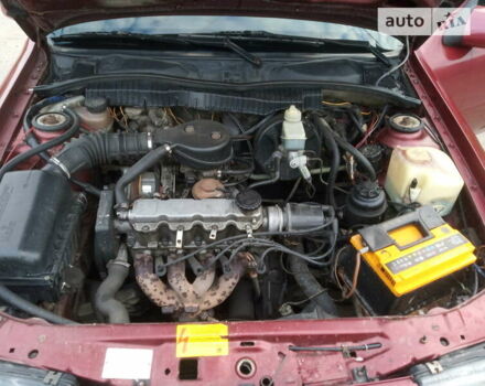Червоний Опель Вектра, об'ємом двигуна 1.6 л та пробігом 450 тис. км за 1600 $, фото 7 на Automoto.ua
