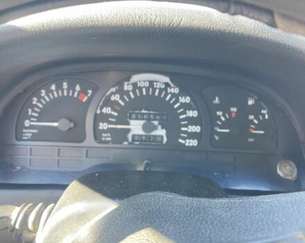 Червоний Опель Вектра, об'ємом двигуна 2 л та пробігом 356 тис. км за 1000 $, фото 7 на Automoto.ua