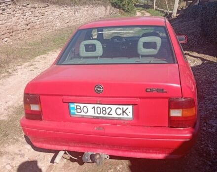 Червоний Опель Вектра, об'ємом двигуна 1.6 л та пробігом 340 тис. км за 900 $, фото 5 на Automoto.ua