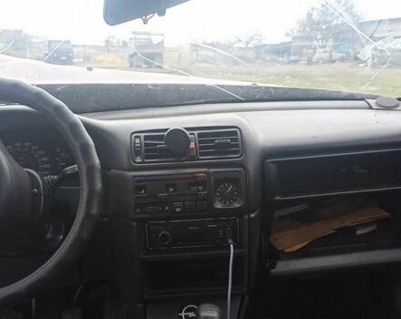 Красный Опель Вектра, объемом двигателя 0 л и пробегом 3 тыс. км за 356 $, фото 3 на Automoto.ua