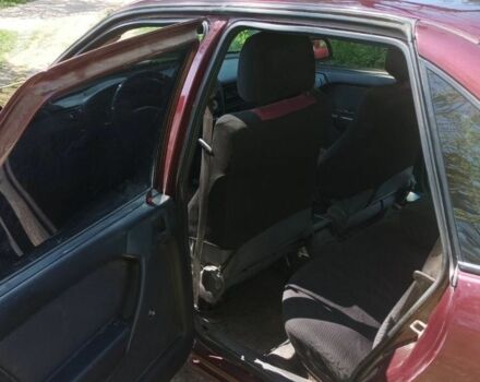 Красный Опель Вектра, объемом двигателя 1.6 л и пробегом 400 тыс. км за 1350 $, фото 3 на Automoto.ua