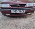 Красный Опель Вектра, объемом двигателя 1.8 л и пробегом 369 тыс. км за 1305 $, фото 1 на Automoto.ua