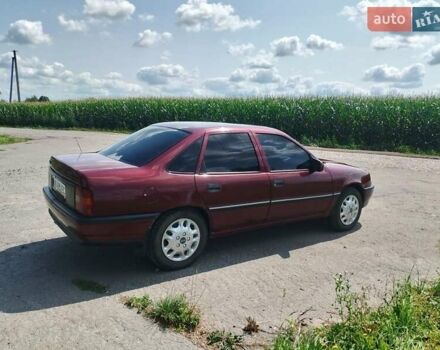 Красный Опель Вектра, объемом двигателя 1.6 л и пробегом 230 тыс. км за 2100 $, фото 5 на Automoto.ua
