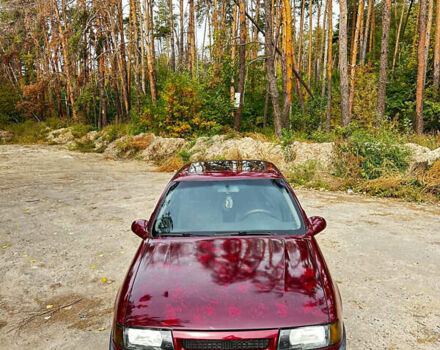 Красный Опель Вектра, объемом двигателя 1.8 л и пробегом 100 тыс. км за 3100 $, фото 1 на Automoto.ua