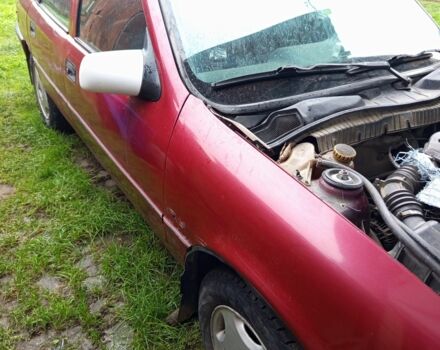 Червоний Опель Вектра, об'ємом двигуна 1 л та пробігом 3 тис. км за 500 $, фото 1 на Automoto.ua