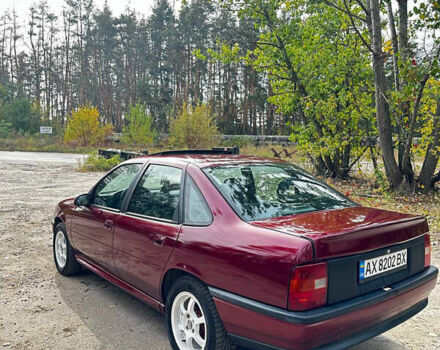 Красный Опель Вектра, объемом двигателя 1.8 л и пробегом 100 тыс. км за 3100 $, фото 5 на Automoto.ua