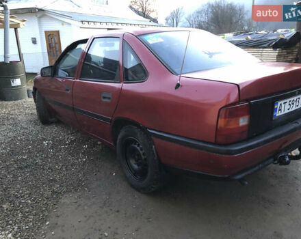 Красный Опель Вектра, объемом двигателя 1.8 л и пробегом 200 тыс. км за 1050 $, фото 6 на Automoto.ua