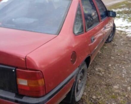 Красный Опель Вектра, объемом двигателя 1.8 л и пробегом 300 тыс. км за 1294 $, фото 2 на Automoto.ua