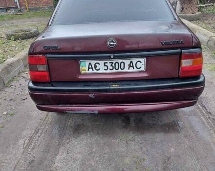Красный Опель Вектра, объемом двигателя 1.8 л и пробегом 200 тыс. км за 650 $, фото 4 на Automoto.ua