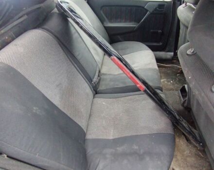 Красный Опель Вектра, объемом двигателя 2.2 л и пробегом 278 тыс. км за 800 $, фото 3 на Automoto.ua