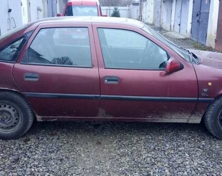 Красный Опель Вектра, объемом двигателя 1.6 л и пробегом 230 тыс. км за 2000 $, фото 2 на Automoto.ua