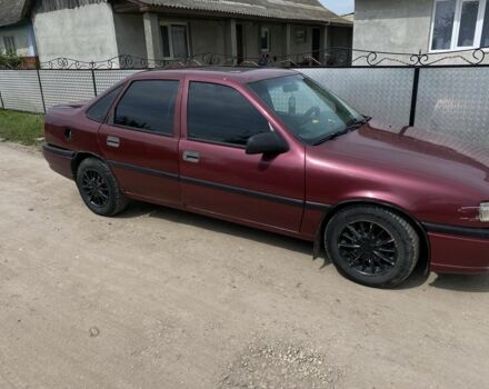 Красный Опель Вектра, объемом двигателя 1.6 л и пробегом 250 тыс. км за 1300 $, фото 1 на Automoto.ua