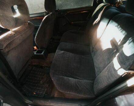 Красный Опель Вектра, объемом двигателя 2 л и пробегом 264 тыс. км за 1000 $, фото 10 на Automoto.ua