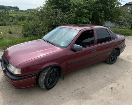 Красный Опель Вектра, объемом двигателя 1.6 л и пробегом 250 тыс. км за 1300 $, фото 2 на Automoto.ua