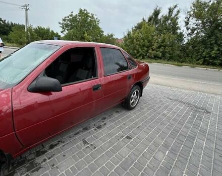 Красный Опель Вектра, объемом двигателя 1.8 л и пробегом 350 тыс. км за 1400 $, фото 3 на Automoto.ua