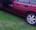Червоний Опель Вектра, об'ємом двигуна 1.8 л та пробігом 250 тис. км за 2200 $, фото 4 на Automoto.ua