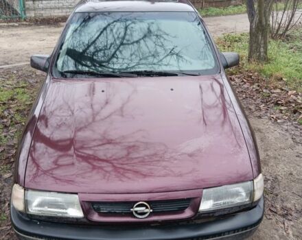 Красный Опель Вектра, объемом двигателя 1.6 л и пробегом 250 тыс. км за 1500 $, фото 2 на Automoto.ua