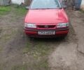 Красный Опель Вектра, объемом двигателя 1 л и пробегом 320 тыс. км за 1300 $, фото 4 на Automoto.ua