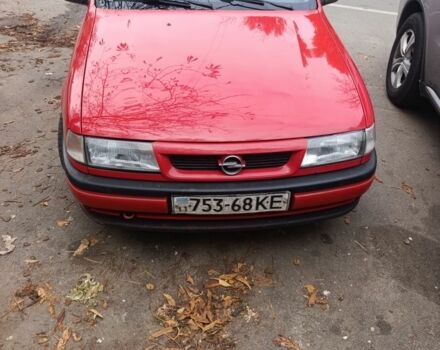 Красный Опель Вектра, объемом двигателя 1 л и пробегом 320 тыс. км за 1300 $, фото 5 на Automoto.ua