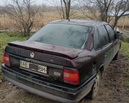 Красный Опель Вектра, объемом двигателя 1.6 л и пробегом 250 тыс. км за 1500 $, фото 1 на Automoto.ua