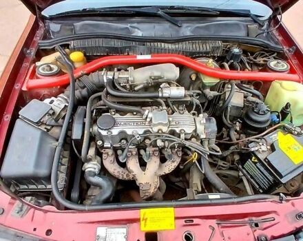 Опель Вектра 1995 в Коростене на Automoto.ua Красный Опель Вектра, объемом двигателя 2 л и пробегом 318 тыс. км за 2300 $, фото 9 на Automoto.ua