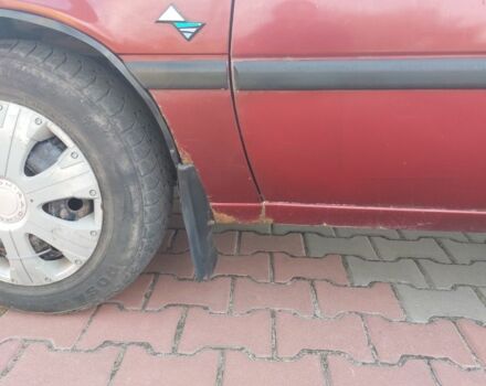 Опель Вектра 1995 в Рожище на Automoto.ua Красный Опель Вектра, объемом двигателя 1.8 л и пробегом 3 тыс. км за 1400 $, фото 6 на Automoto.ua