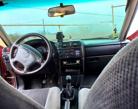 Опель Вектра 1995 в Коростене на Automoto.ua Красный Опель Вектра, объемом двигателя 2 л и пробегом 318 тыс. км за 2300 $, фото 1 на Automoto.ua