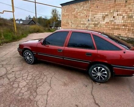 Опель Вектра 1995 в Коростене на Automoto.ua Красный Опель Вектра, объемом двигателя 2 л и пробегом 318 тыс. км за 2300 $, фото 6 на Automoto.ua