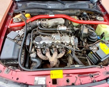 Опель Вектра 1995 в Коростене на Automoto.ua Красный Опель Вектра, объемом двигателя 2 л и пробегом 318 тыс. км за 2300 $, фото 10 на Automoto.ua