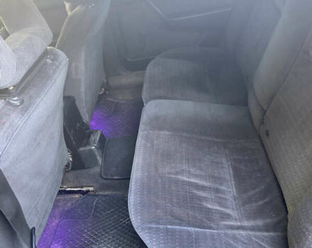 Красный Опель Вектра, объемом двигателя 1.8 л и пробегом 280 тыс. км за 1600 $, фото 4 на Automoto.ua