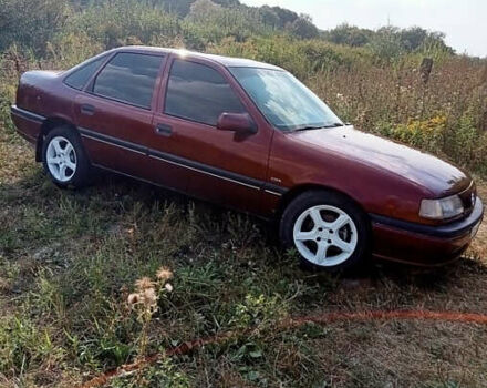 Опель Вектра 1995 в Ровно на Automoto.ua Красный Опель Вектра, объемом двигателя 1.8 л и пробегом 280 тыс. км за 1999 $, фото 3 на Automoto.ua